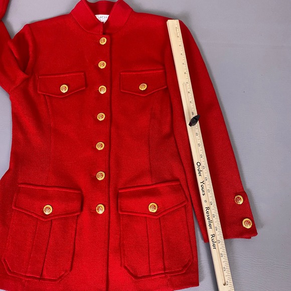 St John Collection Santana Knit Skirt Suit Set Women's Size 6 Red Gold Buttons * - Picture 13 of 16